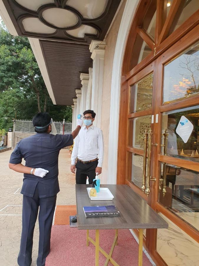 Hotel Mbc Citadel Nashik Ngoại thất bức ảnh