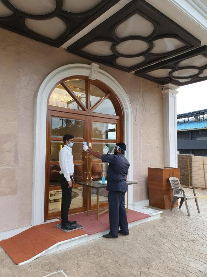 Hotel Mbc Citadel Nashik Ngoại thất bức ảnh