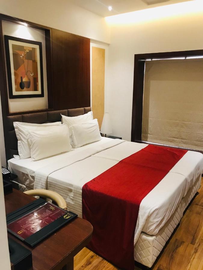 Hotel Mbc Citadel Nashik Ngoại thất bức ảnh