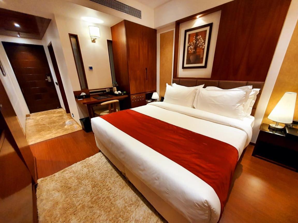Hotel Mbc Citadel Nashik Ngoại thất bức ảnh